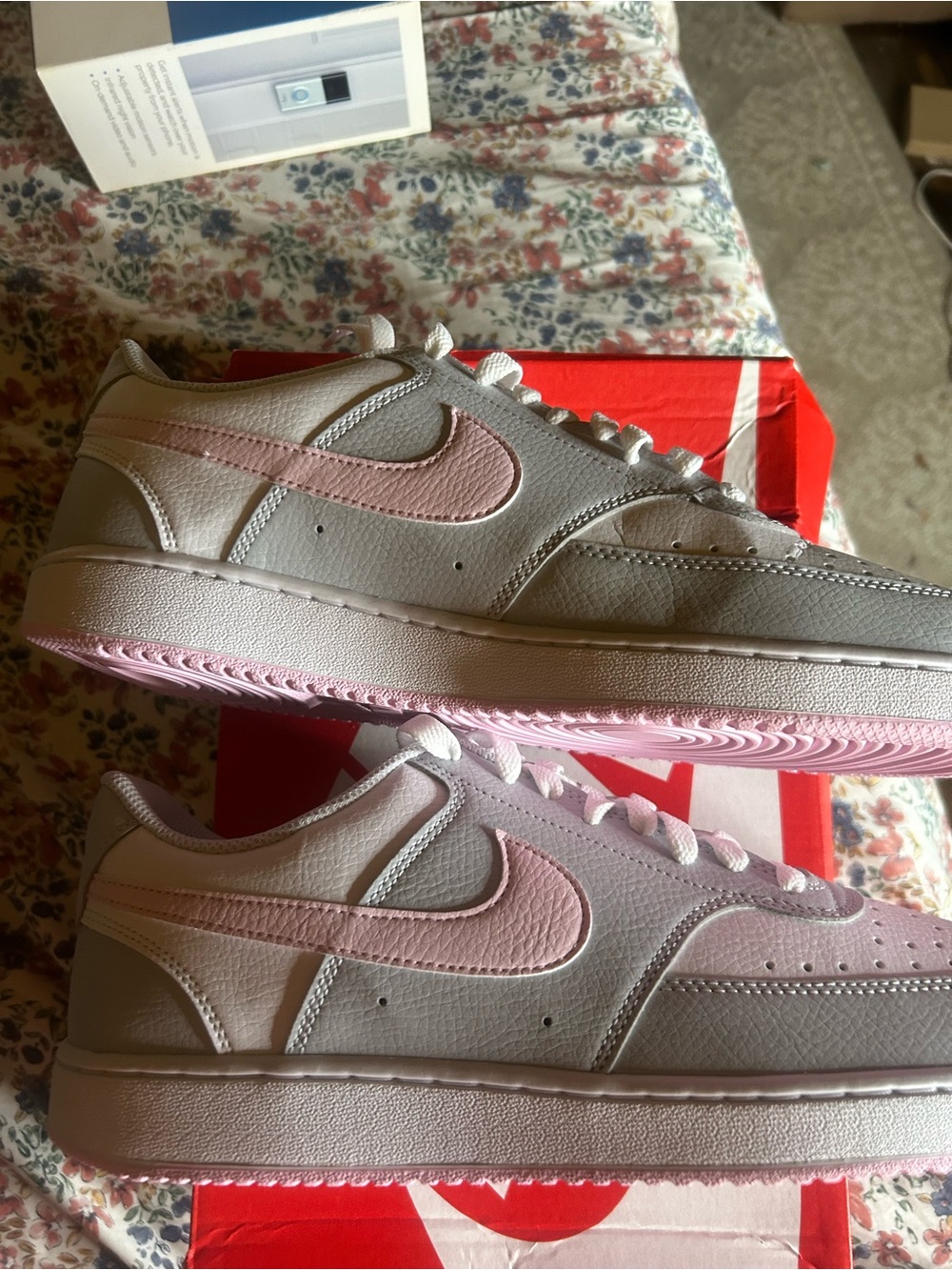 New with box Nike court vision LoveLow-Top in Light Gray with Pink Swoosh women - Picture 2 of 10